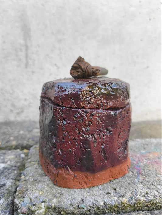 Brutusje - kleine pot met deksel
