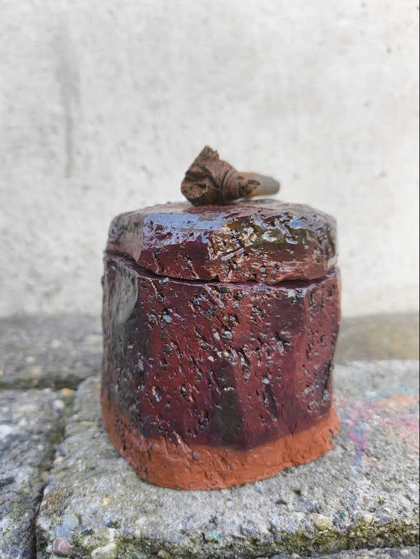 Brutusje - kleine pot met deksel