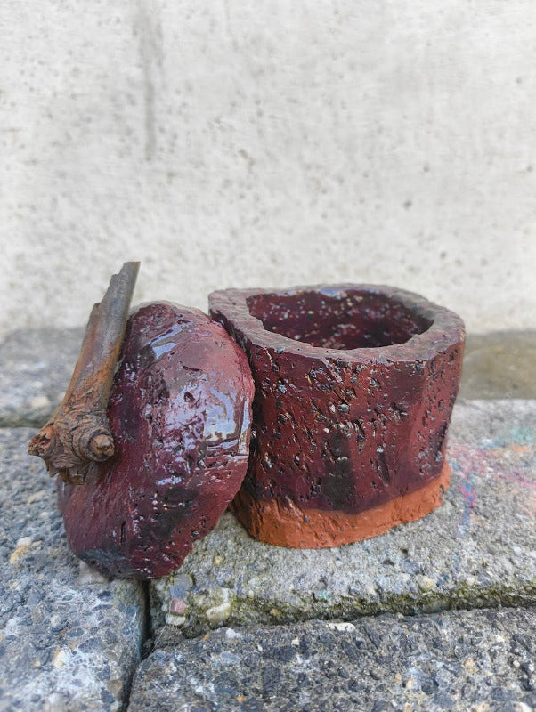 Brutusje - kleine pot met deksel