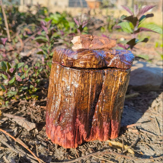 Brutus - zware pot met deksel ...en een glamoureus kantje