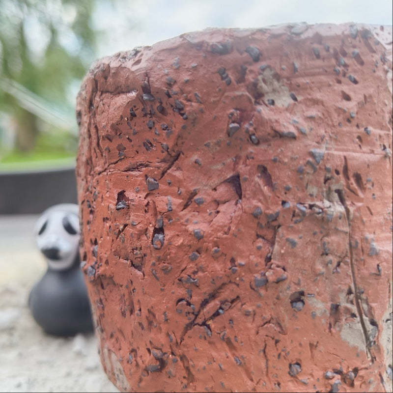 Gregory - zware pot in rode klei